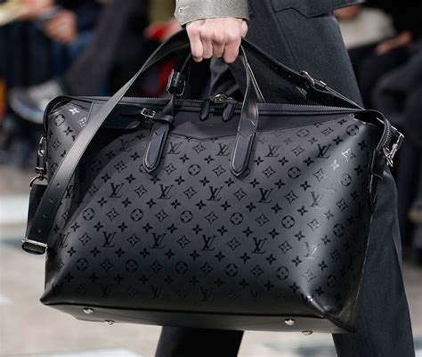 louis vuitton man bag price